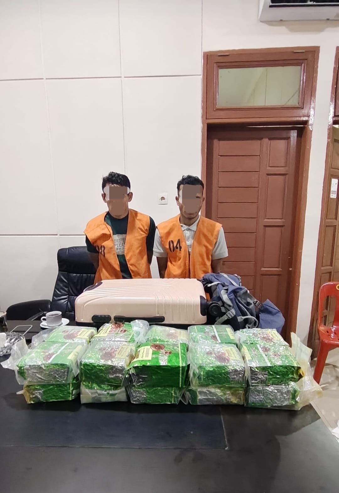 Polresta Deli Serdang Gagalkan Peredaran 21 Kilogram Sabu, 2 Kurir Diamankan Polresta Deli Serdang Gagalkan Peredaran 21 Kilogram Sabu, 2 Kurir Diamankan