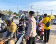 Polres Ogan Ilir dan Polsek Jajaran Bagikan Takjil di Bulan Suci Ramadhan 1446 H