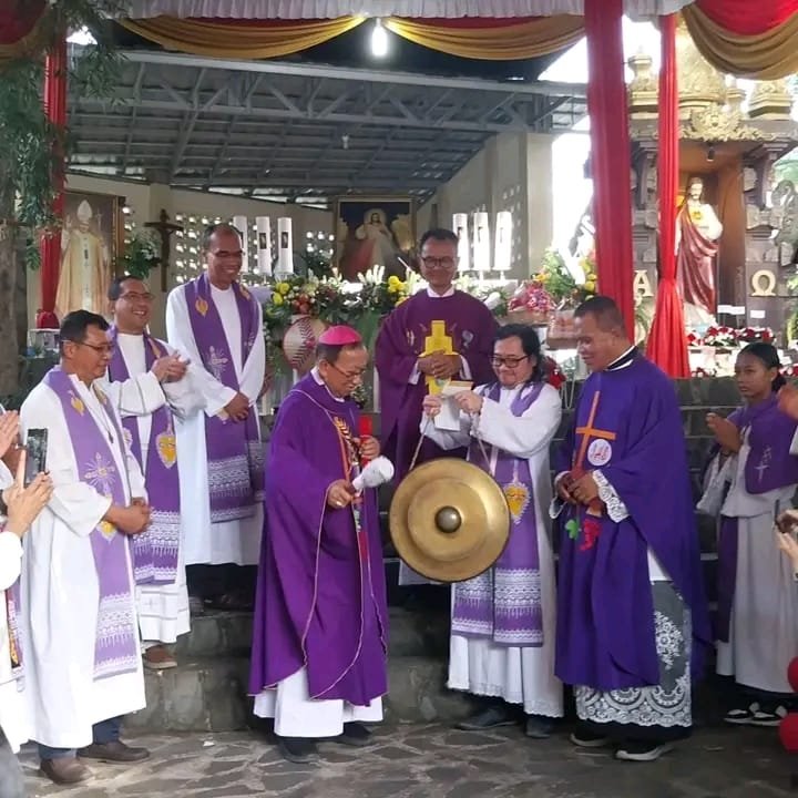 Transformasi Devosan Menjadi Rasul: Kongres II Kerahiman Ilahi Keuskupan Agung Palembang Rayakan 18 Tahun Pelayanan Transformasi Devosan Menjadi Rasul: Kongres II Kerahiman Ilahi Keuskupan Agung Palembang Rayakan 18 Tahun Pelayanan