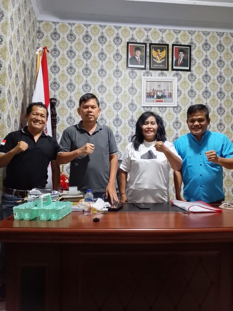 Aparat Kepolisian diminta untuk memastikan Keamanan Para pedagang Babi Aparat Kepolisian diminta untuk memastikan Keamanan Para pedagang Babi