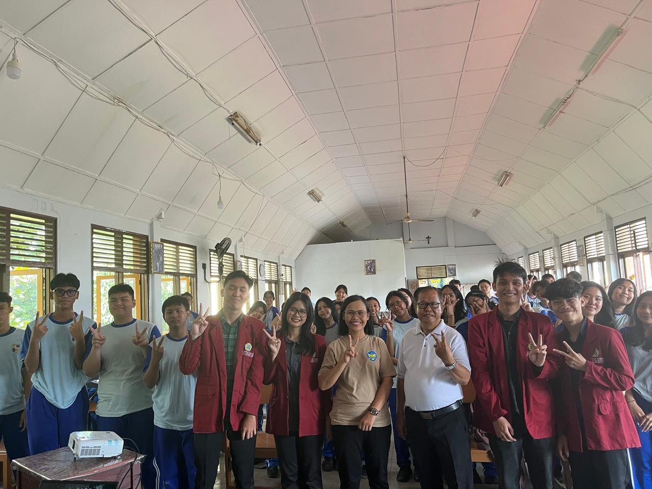 Mahasiswa UKMC Ajak Siswa SMA Xaverius 2 Palembang Ubah Limbah Organik Jadi Produk Bernilai Melalui “AYO Project”