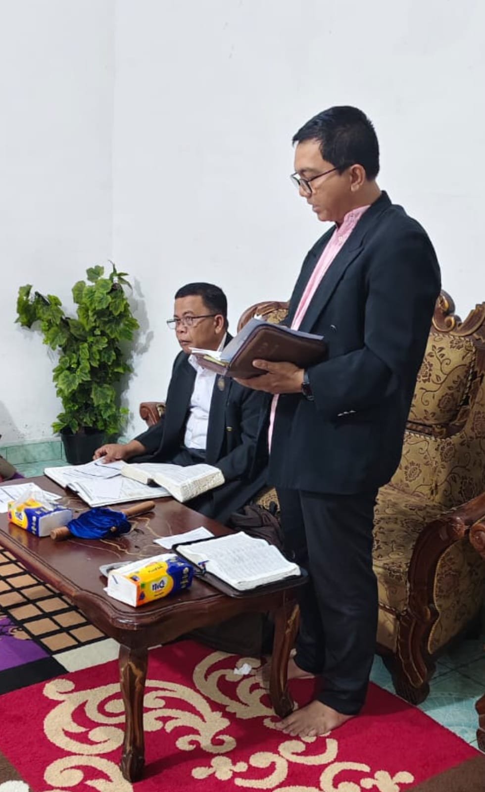 HOSANA DI TENGAH KESESAKAN, IBADAH SEKTOR SHALOM GKPI JK IMMANUEL GETARKAN JEMAAT JELANG PASKAH