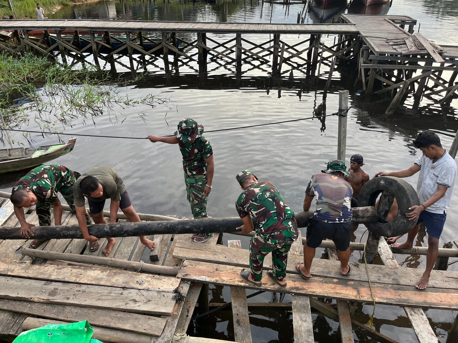 Pos Venaha Hadir Membantu Masyarakat, Wujud Nyata Kemanunggalan TNI dan Rakyat di Papua Selatan