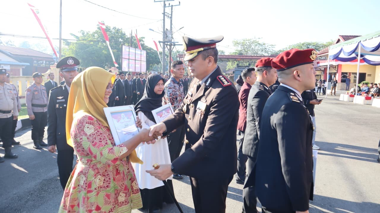 Polresta Deli Serdang Gelar Upacara Peringatan Serta Syukuran Hari Bhayangkara Ke-80, Teguhkan Komitmen Polri Untuk Masyarakat Polresta Deli Serdang Gelar Upacara Peringatan Serta Syukuran Hari Bhayangkara Ke-80, Teguhkan Komitmen Polri Untuk Masyarakat