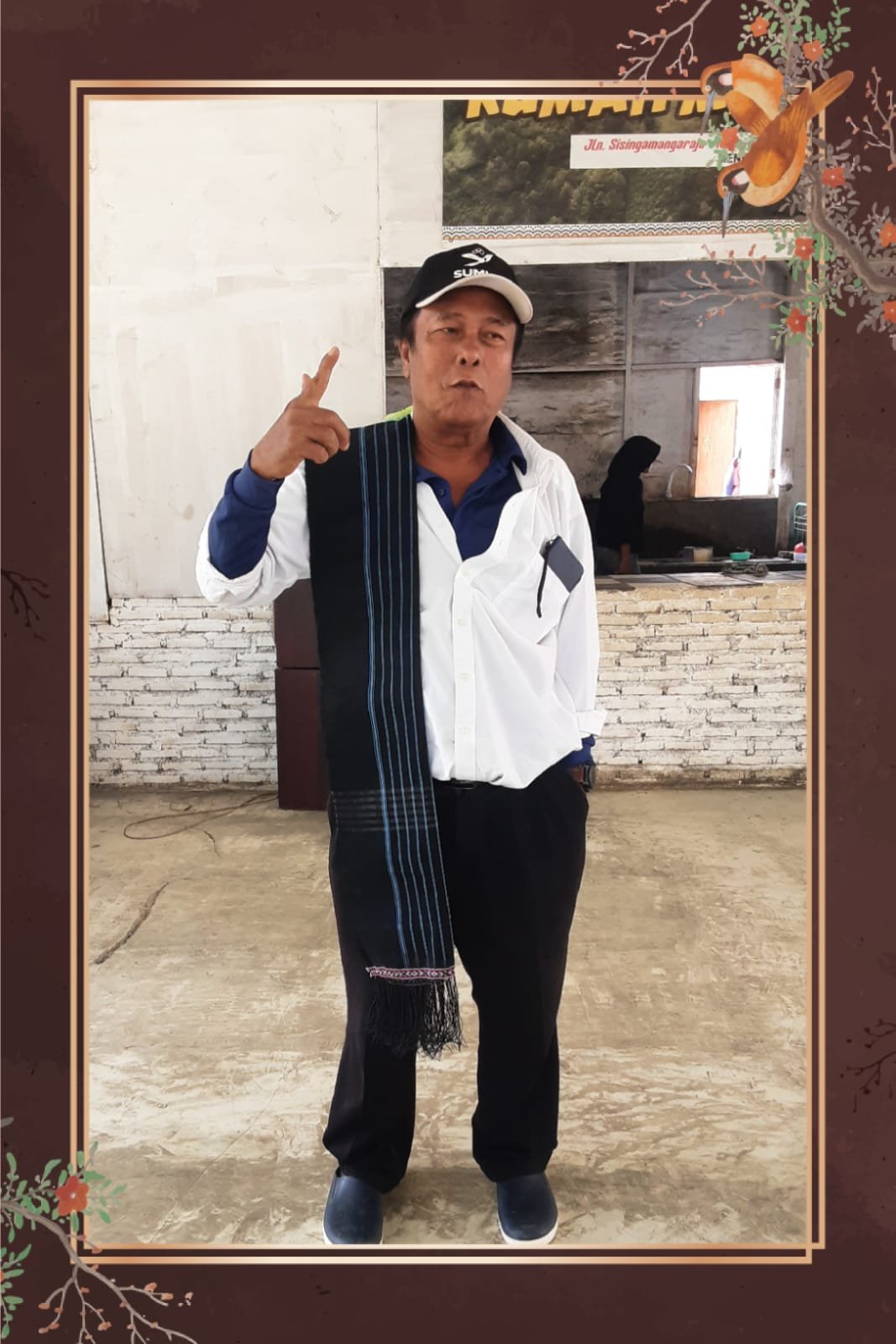 Tumpak Situmorang Gunakan Kembali Ulos Suri Suri Sebagai Hande Hande Untuk Ulaon Adat Keluarga Tumpak Situmorang Gunakan Kembali Ulos Suri Suri Sebagai Hande Hande Untuk Ulaon Adat Keluarga
