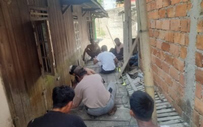 Warga Sakatiga Seberang Gotong Royong Rehab Jembatan Cor Beton Bertiang, BPD Pimpin Langsung Kegiatan