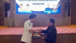 Bupati Panca Wijaya Akbar Hadiri Pelantikan Pengurus PWI dan IKWI Ogan Ilir Masa Bakti 2026–2029 Bupati Panca Wijaya Akbar Hadiri Pelantikan Pengurus PWI dan IKWI Ogan Ilir Masa Bakti 2026–2029