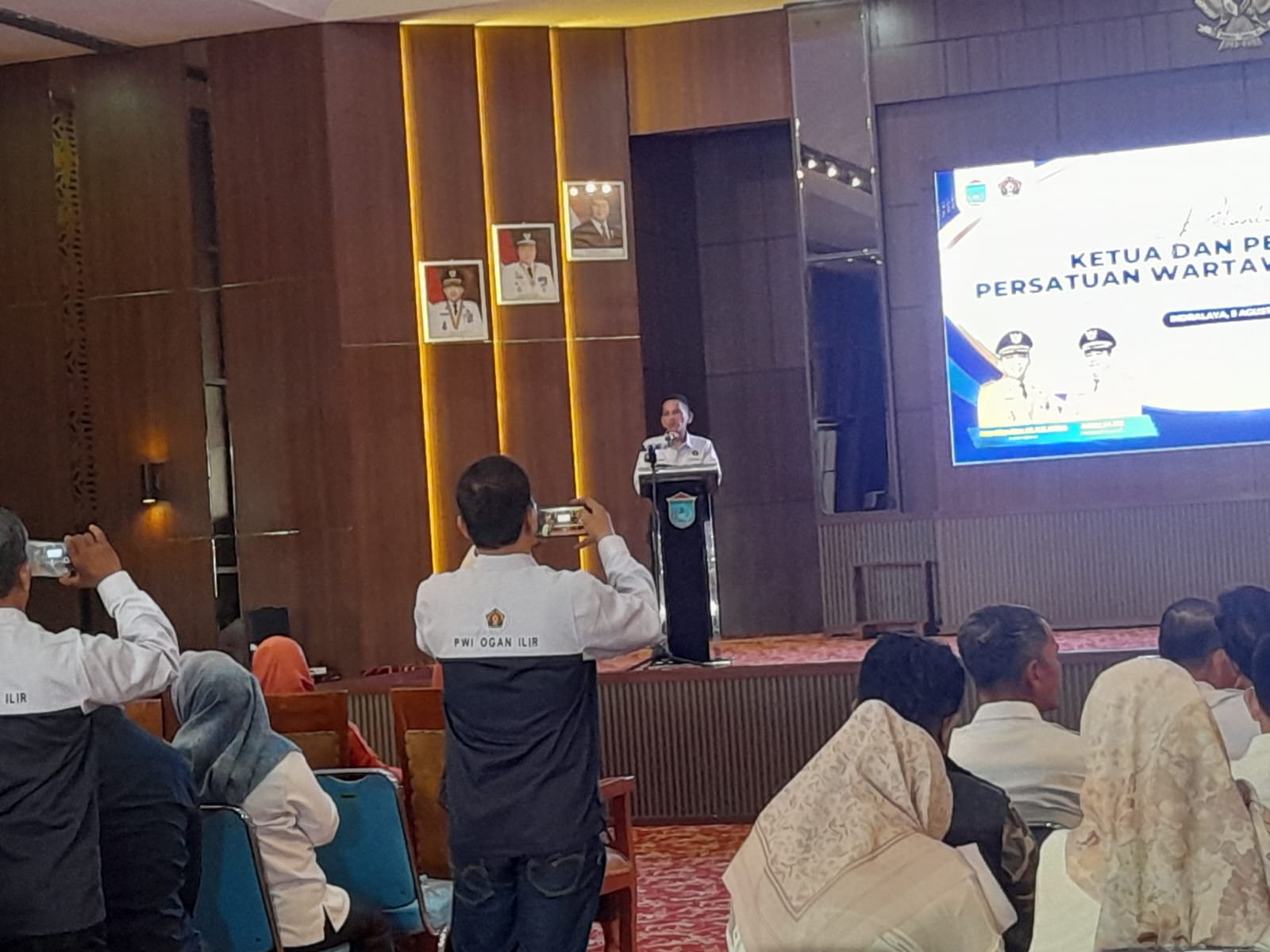 Bupati Panca Wijaya Akbar Hadiri Pelantikan Pengurus PWI dan IKWI Ogan Ilir Masa Bakti 2026–2029 Bupati Panca Wijaya Akbar Hadiri Pelantikan Pengurus PWI dan IKWI Ogan Ilir Masa Bakti 2026–2029