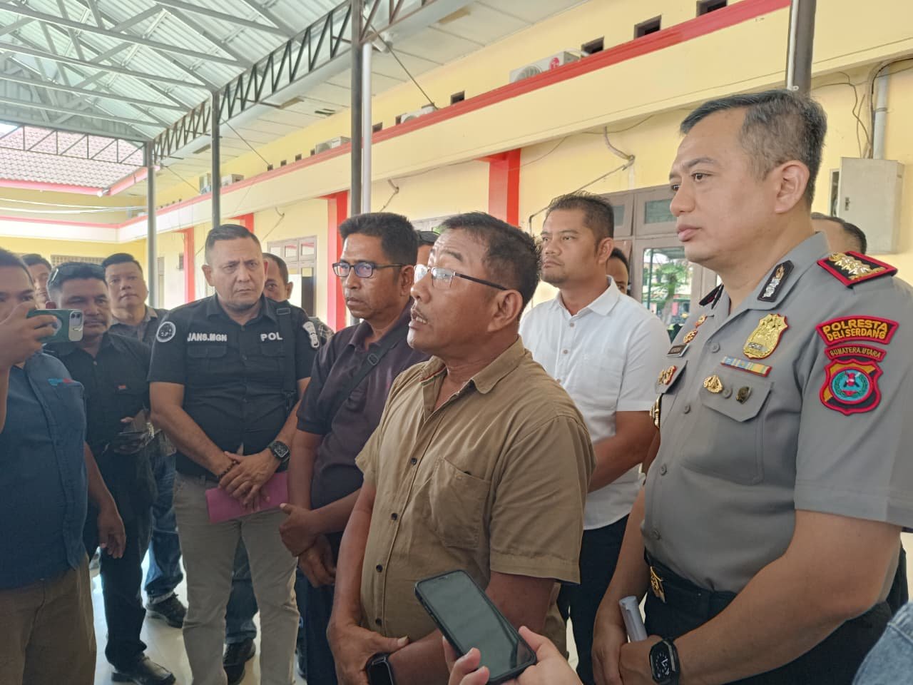 Pembunuh Hj Nurlis Ternyata Oknum Polisi Pembunuh Hj Nurlis Ternyata Oknum Polisi