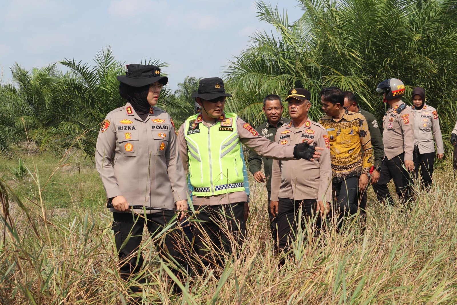 Kapolres Ogan Ilir Pimpin Patroli Karhutla Pakai Drone dan Cek Ketersediaan Air Kapolres Ogan Ilir Pimpin Patroli Karhutla Pakai Drone dan Cek Ketersediaan Air