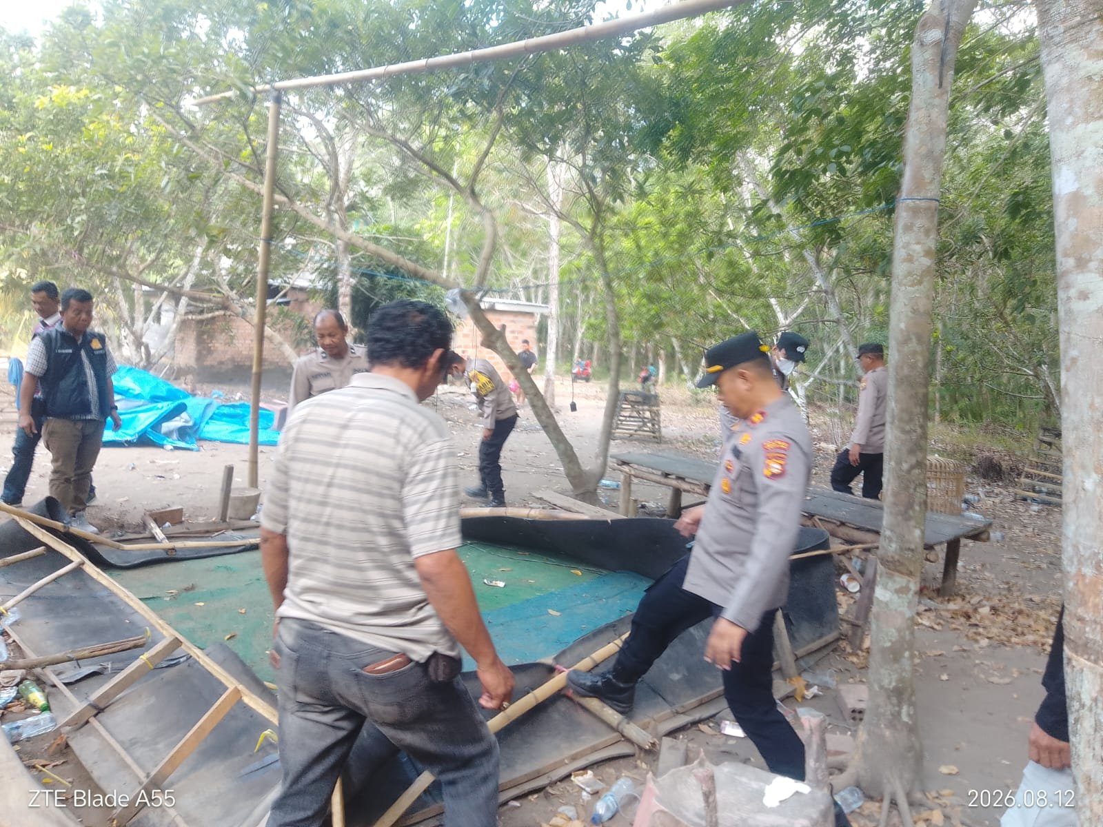 RESPON CEPAT LAPORAN WARGA, POLSEK RANTAU ALAI BONGKAR DUGAAN ARENA SABUNG AYAM DI KELAMPAIAN RESPON CEPAT LAPORAN WARGA, POLSEK RANTAU ALAI BONGKAR DUGAAN ARENA SABUNG AYAM DI KELAMPAIAN