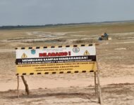 Sigap Tanggapi Keluhan Warga, DLH Ogan Ilir Pasang Tempat Sampah di Area Wisata Tanjung Senai