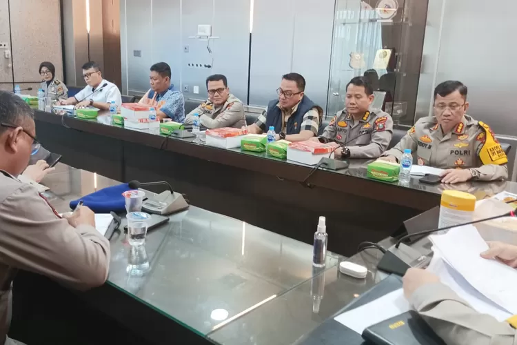 Kapolrestabes Medan Kombes Pol Dr Teddy John Sahala Marbun, SH, M.Hum Hadiri Rapat Perayaan Natal di Polda Sumut