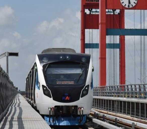 Selama Ramadhan, PT KAI Perbolehkan Penumpang Buka Puasa di LRT Sumsel