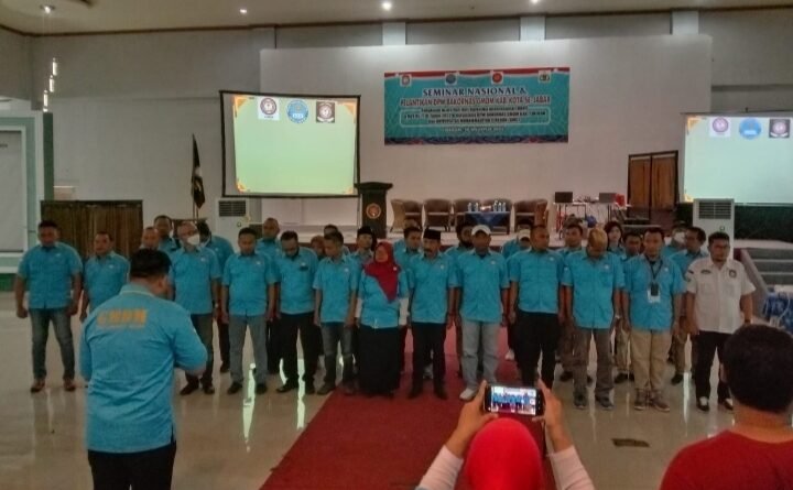 Lantik dan Kukuhkan Pengurus DPW Bakornas IPWL GMDM se-Jabar, Armand Depari Sampaikan Pesan Moral
