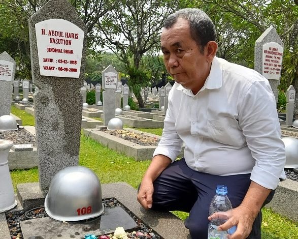 Terkait Pemilik Akun FufufafaGandi Parapat : Presiden Prabowo Subianto Bukan Tipe Pengecut Terkait Pemilik Akun FufufafaGandi Parapat : Presiden Prabowo Subianto Bukan Tipe Pengecut