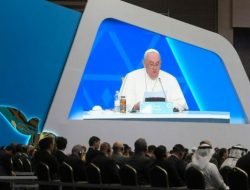 Paus di Kazakhstan: Agama Menjadi Kunci untuk Membangun Perdamaian dan Pemahaman Dunia
