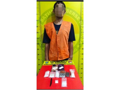 Jual Sabu, Satres Narkoba Polresta Deli Serdang Amankan Pelaku dan Barang Bukti Jual Sabu, Satres Narkoba Polresta Deli Serdang Amankan Pelaku dan Barang Bukti