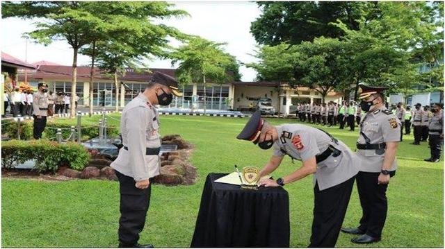 Sertijab di Polres Muara Enim, AKP Imanuhadi SIK Jabat Kabag Ops Polres Muara Enim Sertijab di Polres Muara Enim, AKP Imanuhadi SIK Jabat Kabag Ops Polres Muara Enim