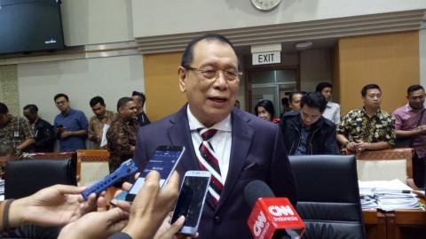 Politikus Golkar Kahar Muzakir Resmi Dilantik Jadi Ketua Komisi XI DPR Politikus Golkar Kahar Muzakir Resmi Dilantik Jadi Ketua Komisi XI DPR