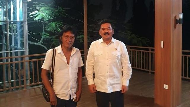 Adian Napitupulu Temui Menteri ATR/BPN Hadi Tjahjanto, Warganet: Duet Maut Pemberantas Mafia Tanah! Adian Napitupulu Temui Menteri ATR/BPN Hadi Tjahjanto, Warganet: Duet Maut Pemberantas Mafia Tanah!