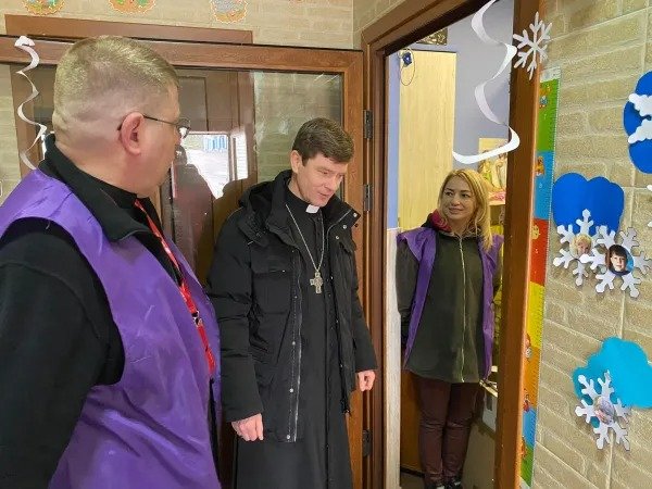 Setelah 100 Hari Perang, Uskup Kyiv: Tolong, Jangan Berhenti Berdoa untuk Ukraina Setelah 100 Hari Perang, Uskup Kyiv: Tolong, Jangan Berhenti Berdoa untuk Ukraina