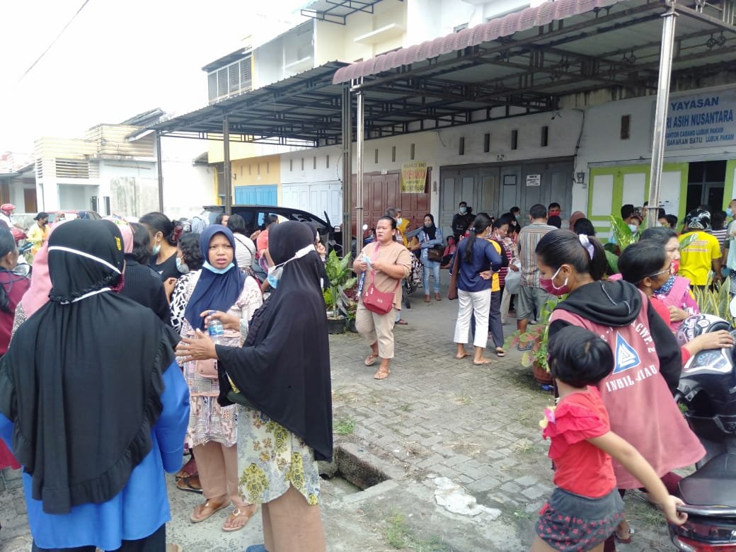 Ratusan Nasabah Geruduk KSP Sari Asih Nusantara Deli Serdang, Tuntut Uang Kembali