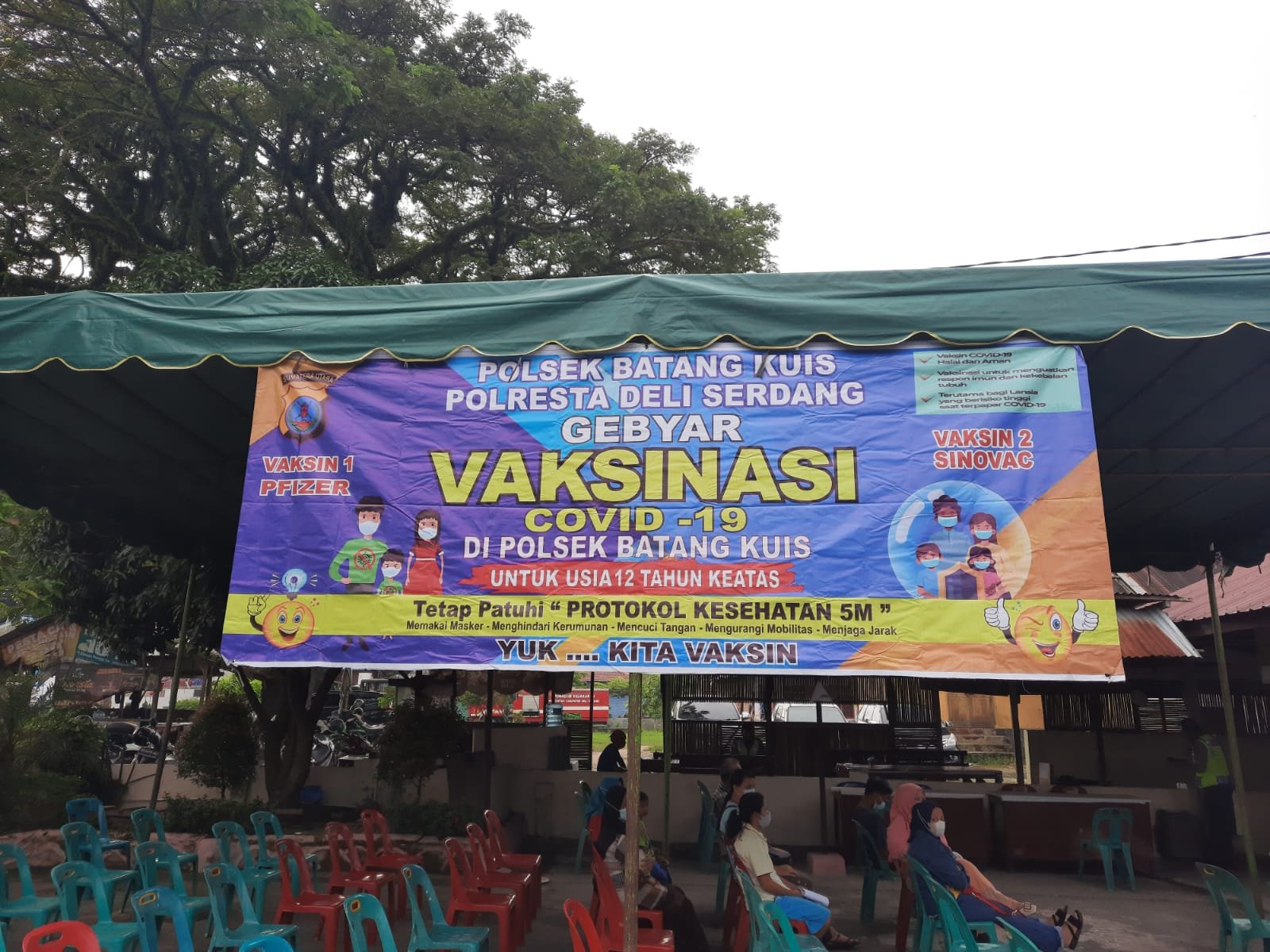 Kapolresta Deli Serdang Tinjau Gerai Vaksin Di Polsek Batang Kuis Kapolresta Deli Serdang Tinjau Gerai Vaksin Di Polsek Batang Kuis