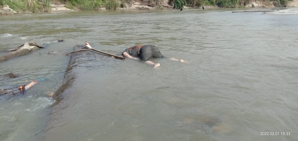 Mayat Tanpa Identitas Ditemukan Hanyut Di Aliran Sungai Ular Mayat Tanpa Identitas Ditemukan Hanyut Di Aliran Sungai Ular