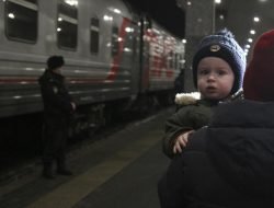 Rusia Lenturkan Langkah Militer Menuju Ukraina; Barat Menanggapi