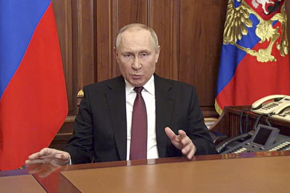 Putin Ayunkan Pedang Nuklir dalam Konfrontasi dengan Barat
