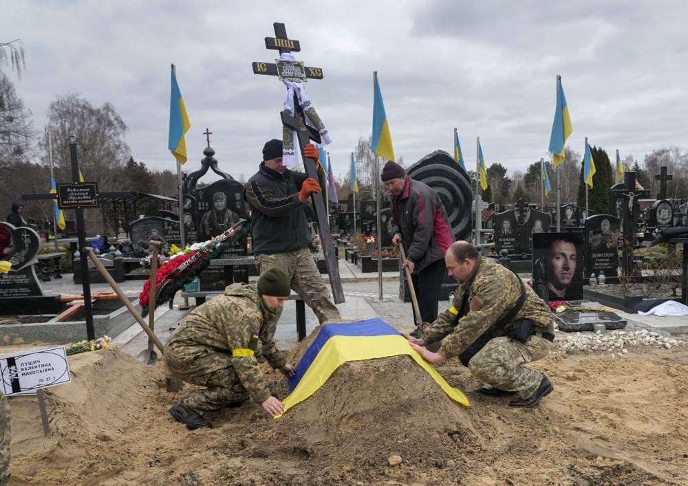 Putin Mengatakan Masa Depan Ukraina Diragukan karena Gencatan Senjata Runtuh Putin Mengatakan Masa Depan Ukraina Diragukan karena Gencatan Senjata Runtuh