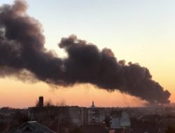 Serangan Rusia Hantam Ibukota Ukraina dan Pinggiran Lviv