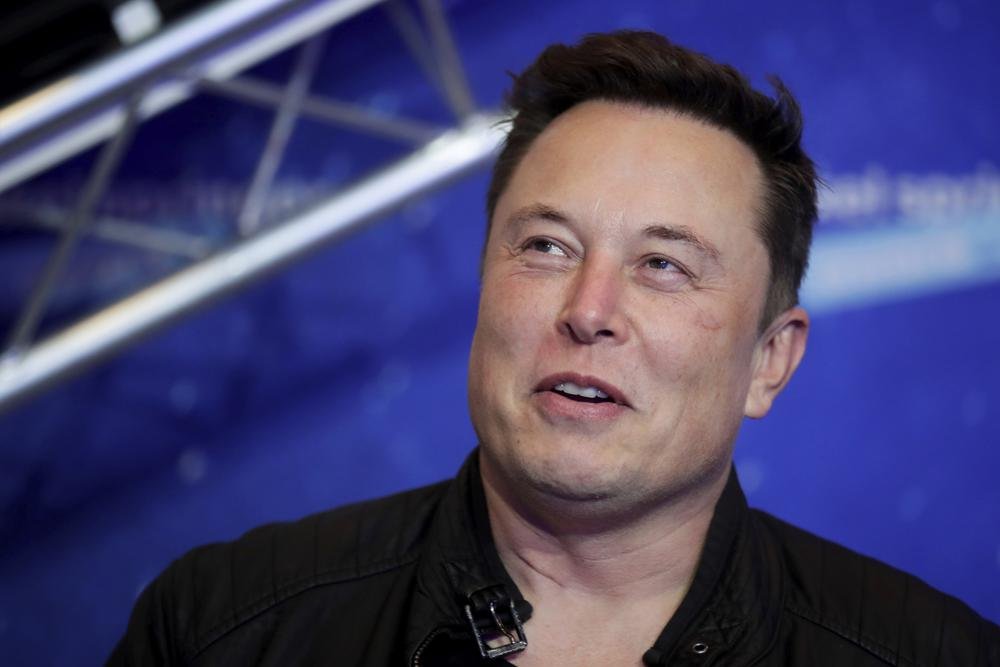 CEO Tesla Elon Musk Menawarkan untuk Membeli Twitter Seharga US $43 Miliar
