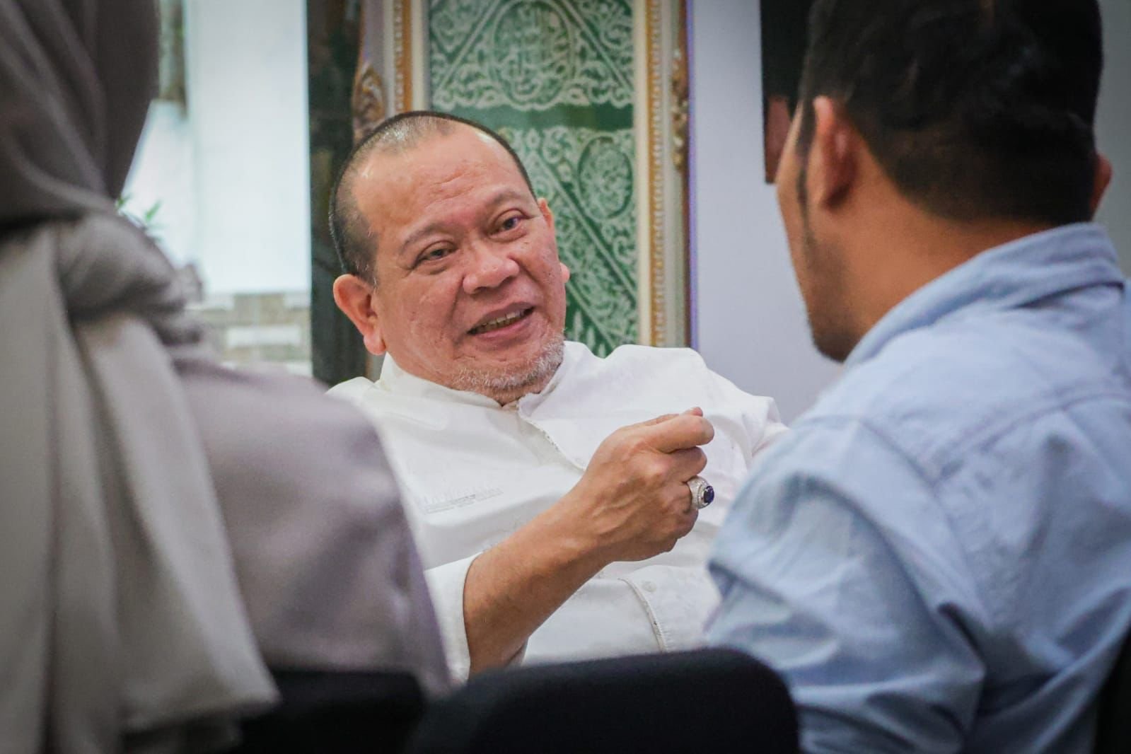 Sampaikan Aspirasi ke Ketua DPD RI, Aliansi Rakyat Menggugat: Negara Dikuasai Oligarki Sampaikan Aspirasi ke Ketua DPD RI, Aliansi Rakyat Menggugat: Negara Dikuasai Oligarki
