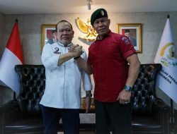 Silaturahmi ke Ketua DPD RI, Ruslan Buton Prihatin dengan Kondisi Bangsa