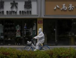 Shanghai Perketat Lockdown meski Kasus COVID Menurun