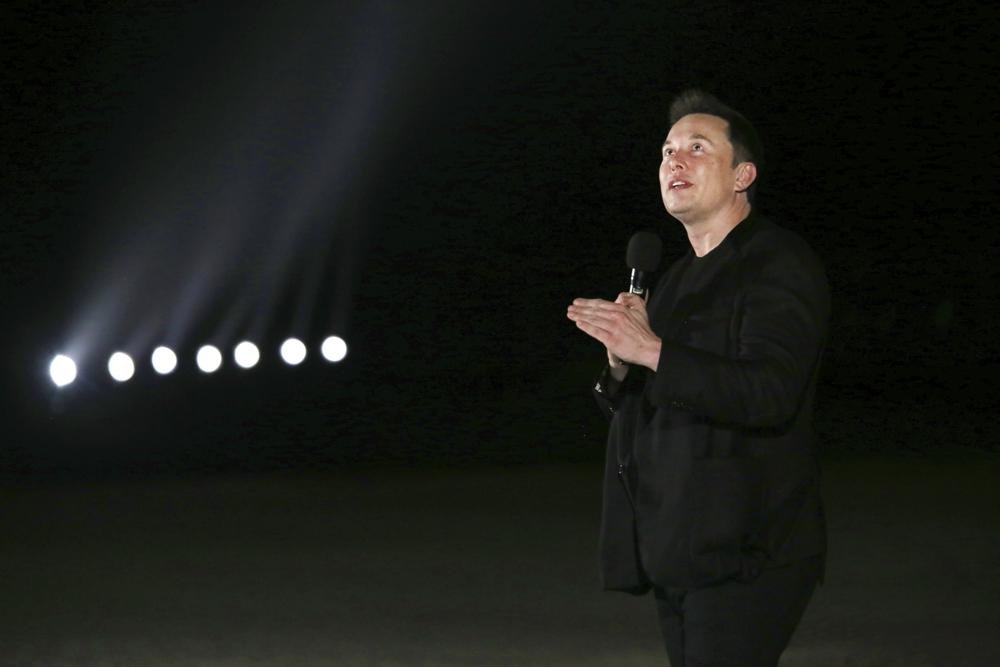 Elon Musk Itu Visioner yang Tidak Menentu, Bersenang-Senang Dalam Kontradiksi