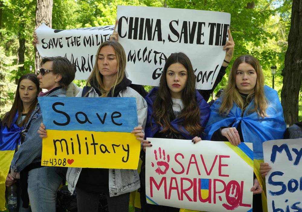 Ukraina Bekerja untuk Menarik Pejuang Terakhir dari Pabrik Mariupol Ukraina Bekerja untuk Menarik Pejuang Terakhir dari Pabrik Mariupol