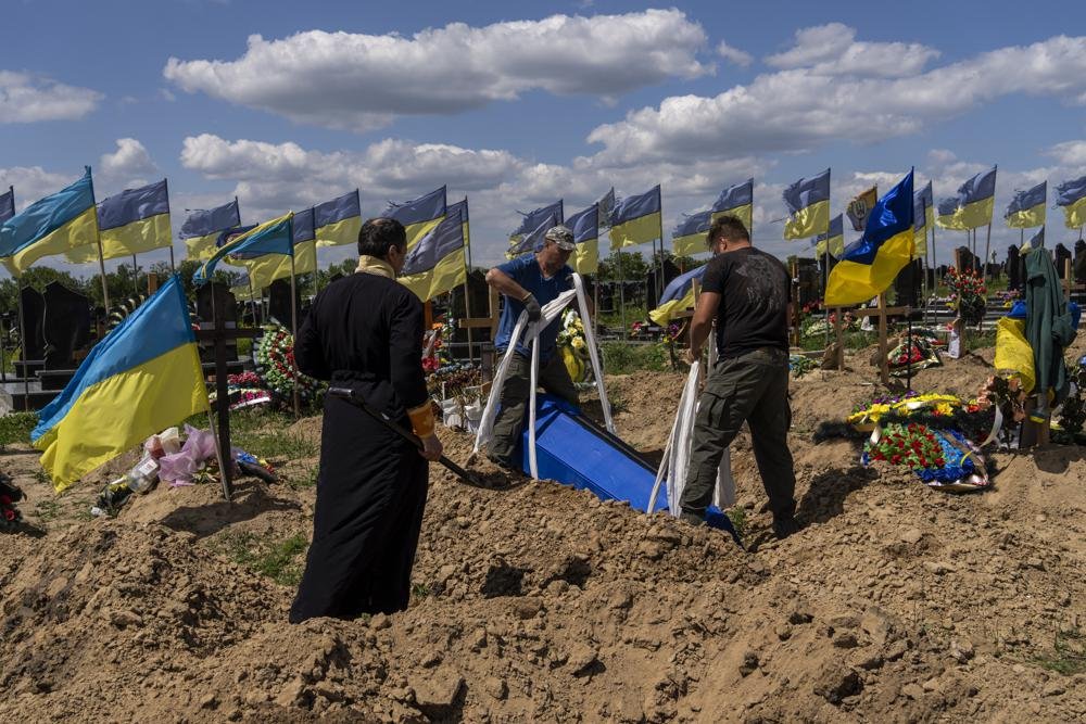 200 Jenasah Ditemukan di Ruang Bawah Tanah Mariupol Saat Perang Berkecamuk di Timur
