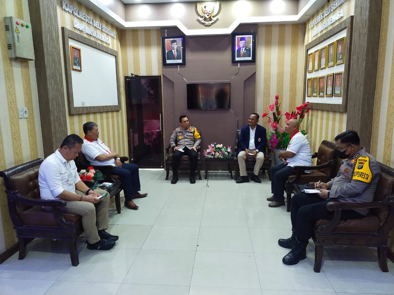 Kapolresta Deli Serdang Terima Audiensi Ketua KONI Deli Serdang Kapolresta Deli Serdang Terima Audiensi Ketua KONI Deli Serdang
