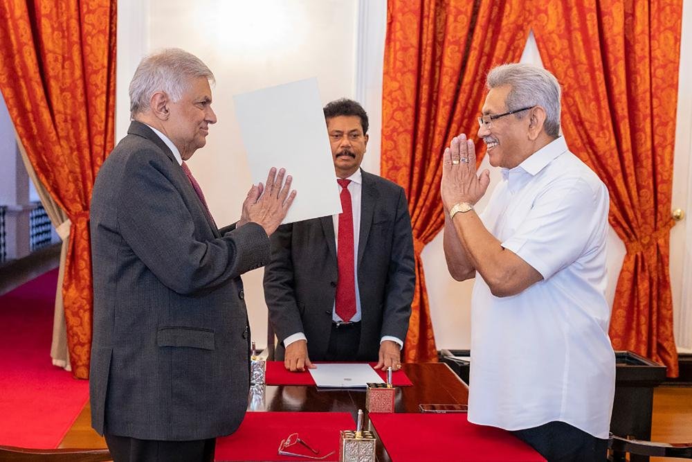 Presiden dan PM: Dua Orang di Pusat Krisis Sri Lanka