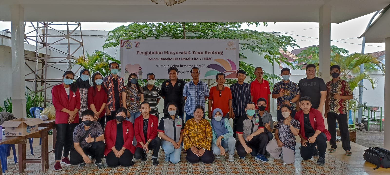 Dalam Rangka Dies Natalis ke - 7 UKMC Lakukan Pengabdian Masyarakat di Tuan Kentang