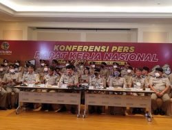 Kakanwil BPN Pakai Baret dan Tongkat Komando, Menteri Hadi Ungkap Alasannya