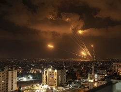 Serangan Israel di Gaza Tewaskan 10 Orang Termasuk Militan Senior