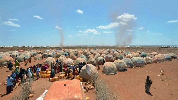 Uskup Bertin: Situasi Kelaparan di Somalia Memburuk Uskup Bertin: Situasi Kelaparan di Somalia Memburuk