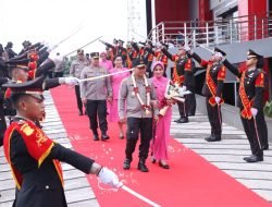 Detik..detik Irjen Pol Drs Toni Harmanto meninggalkan Mapolda Sumsel