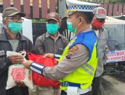 Sat Lantas Polresta Deli Serdang Bagikan Bansos Kepada Masyarakat