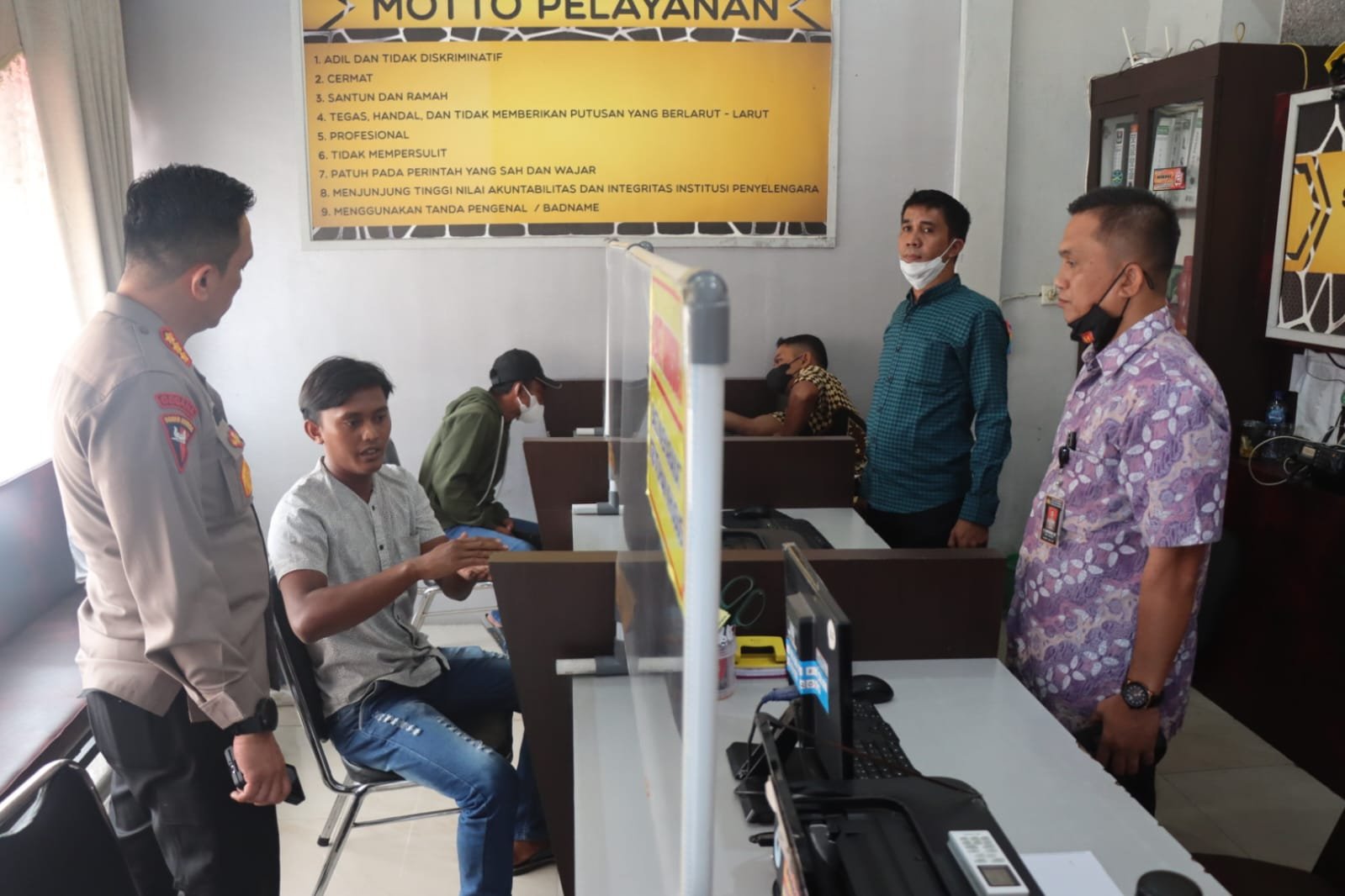 Kapolresta Deli Serdang Sidak Pelayanan SPKT Polresta Deli Serdang Kapolresta Deli Serdang Sidak Pelayanan SPKT Polresta Deli Serdang