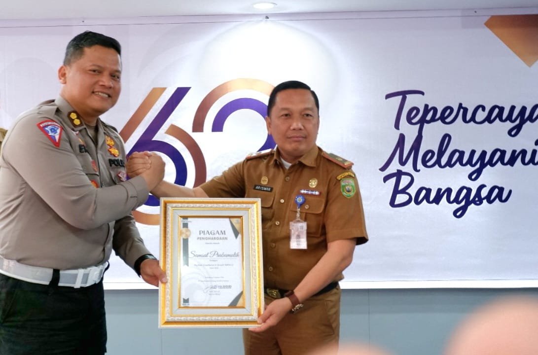 PT Jasa Raharja ke-62 Berikan penghargaan kepada Samsat Prabumulih